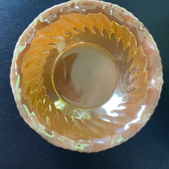 Vintage 50s Fire King Peach Lustre Swirl Pattern Ruffled Fluted Bowl - Picture 2 of 9